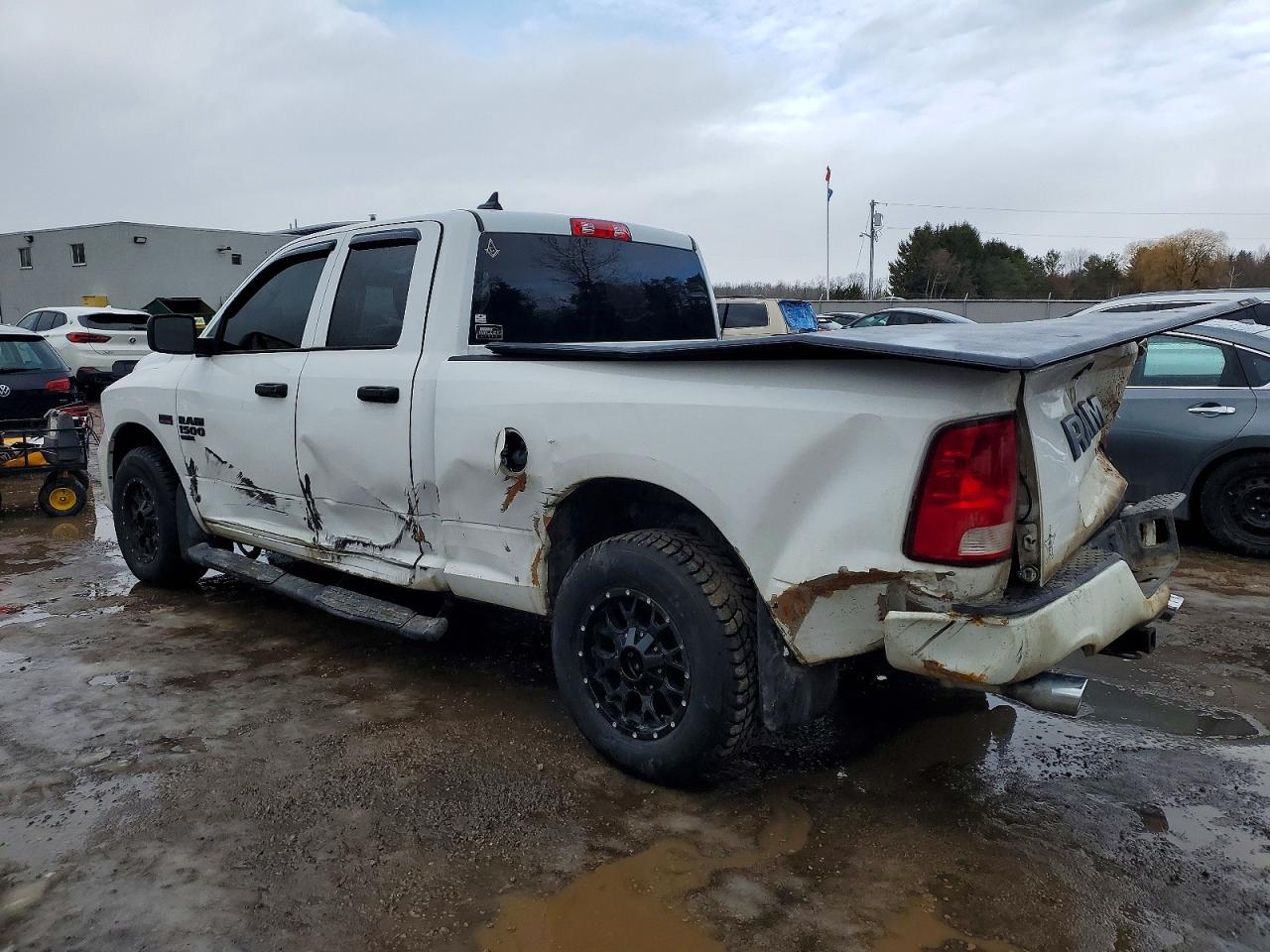 2019 RAM 1500 CLASSIC TRADESMAN photo 2