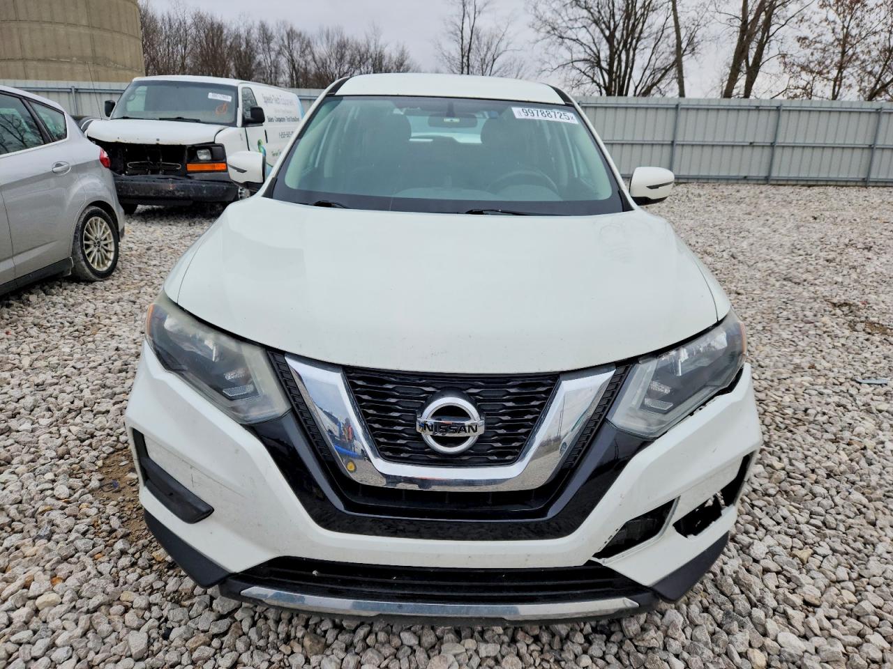 2017 NISSAN ROGUE SV photo 5