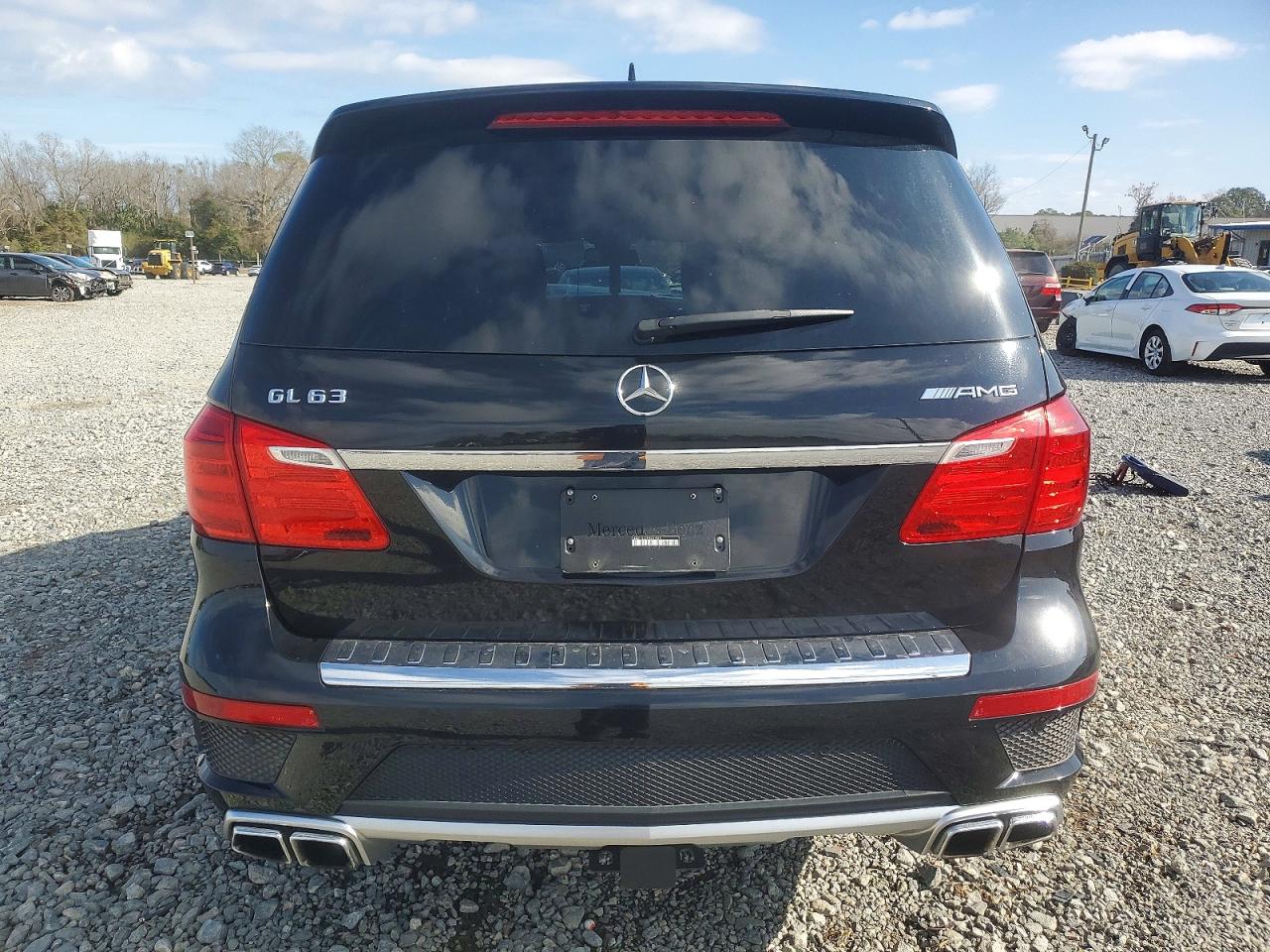 2015 MERCEDES-BENZ GL 63 AMG photo 11