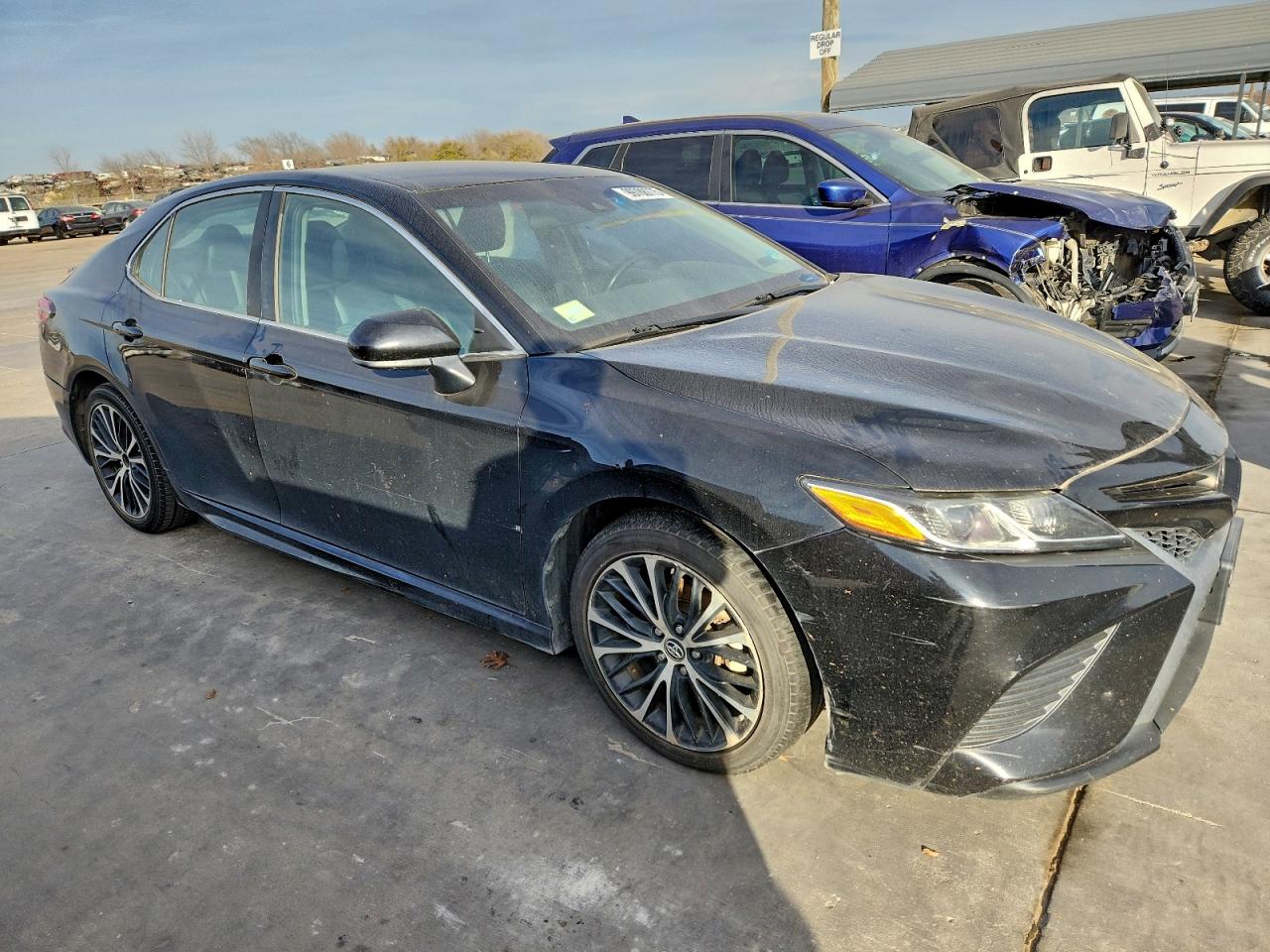 2019 TOYOTA CAMRY L photo 4