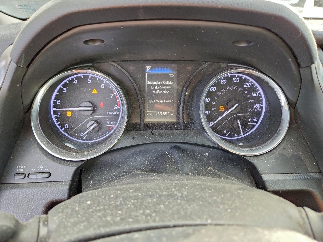 2019 TOYOTA CAMRY L photo 9