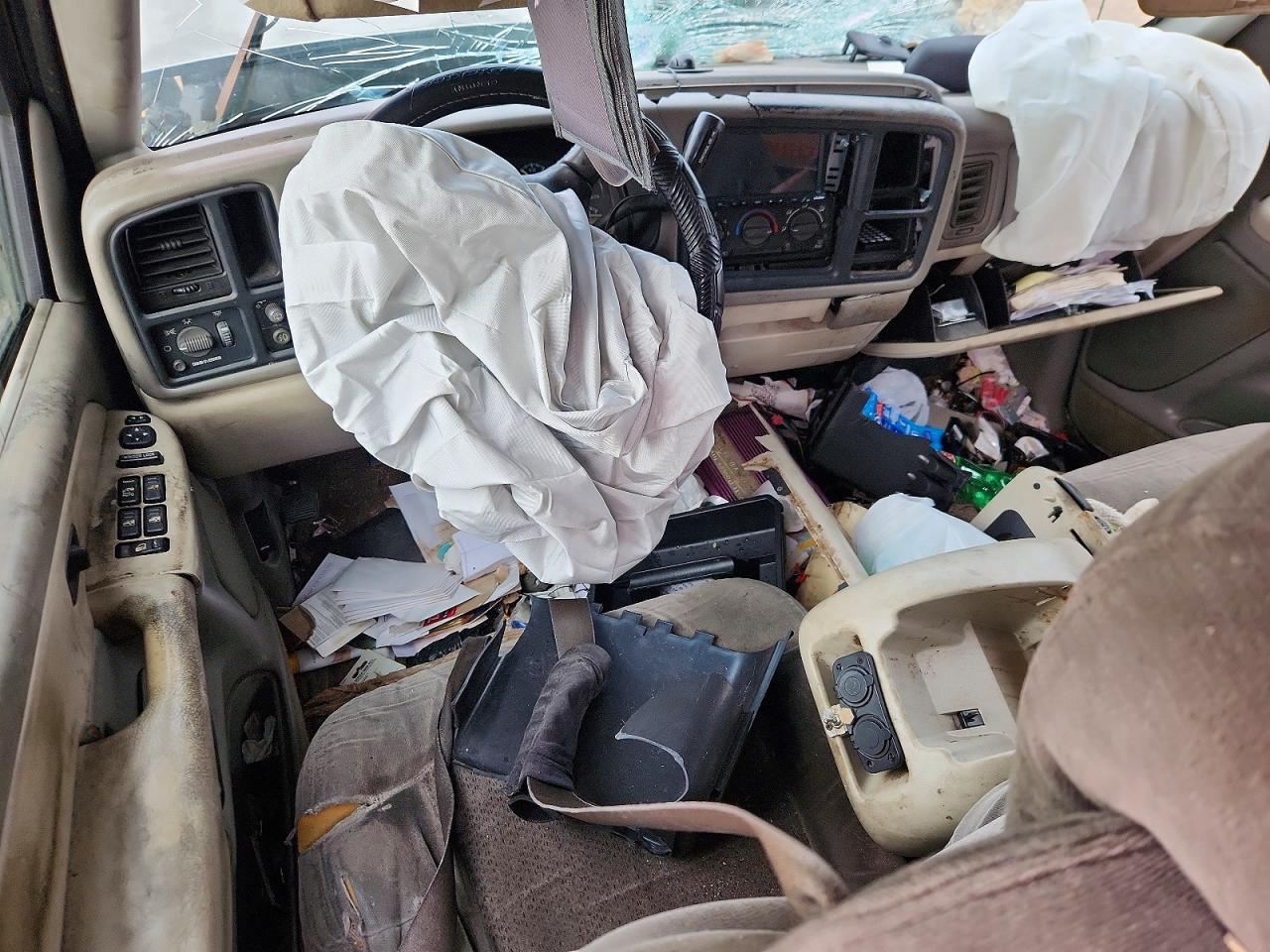 2002 CHEVROLET SUBURBAN C1500 photo 8