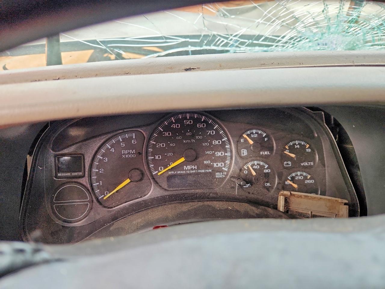 2002 CHEVROLET SUBURBAN C1500 photo 9