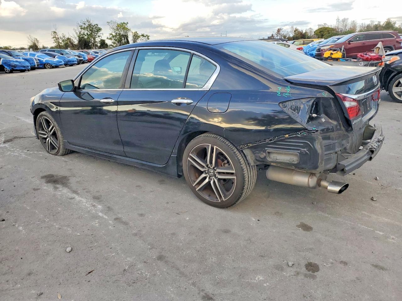 2016 HONDA ACCORD SPORT photo 2