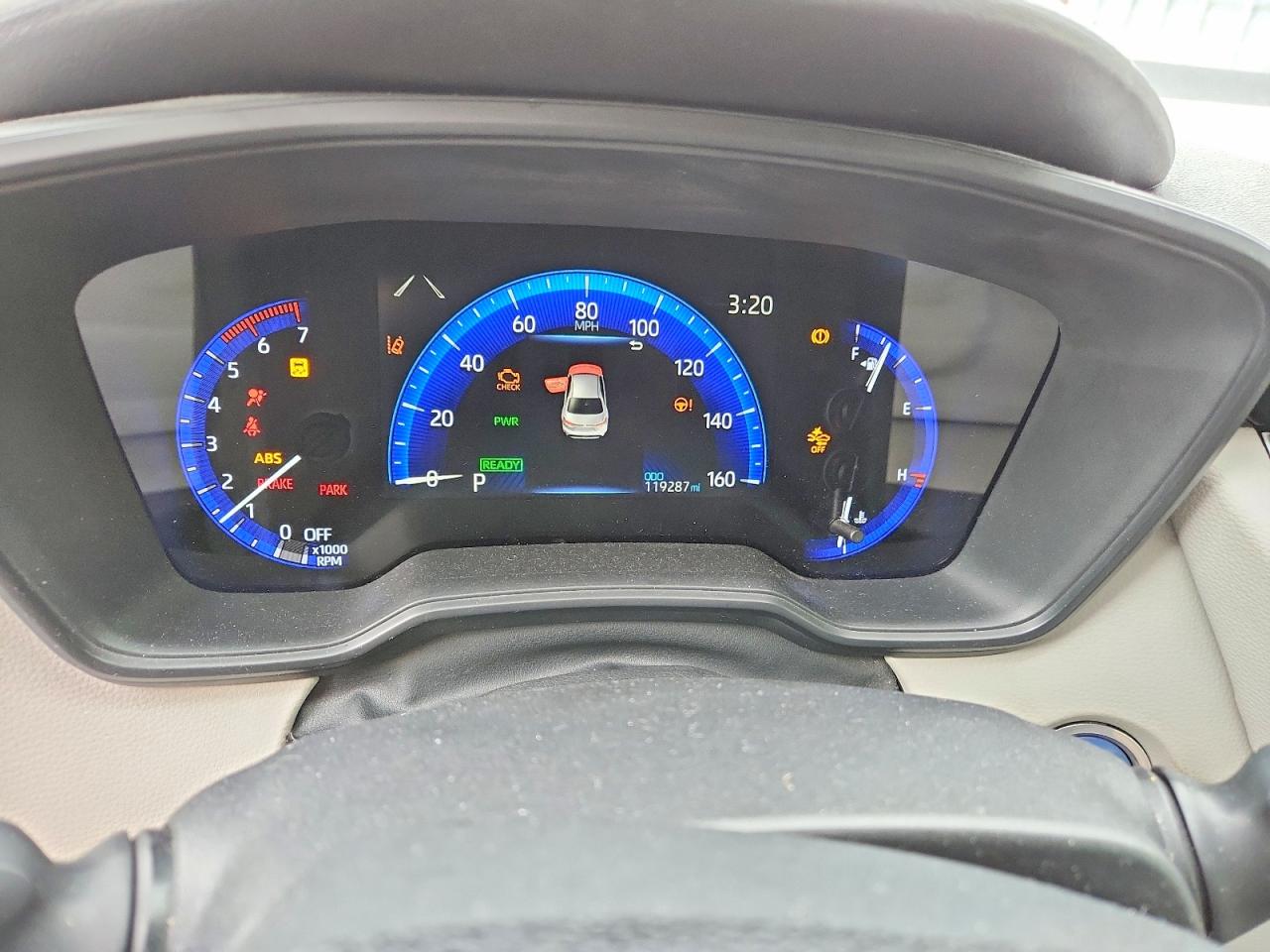 2020 TOYOTA COROLLA LE photo 9