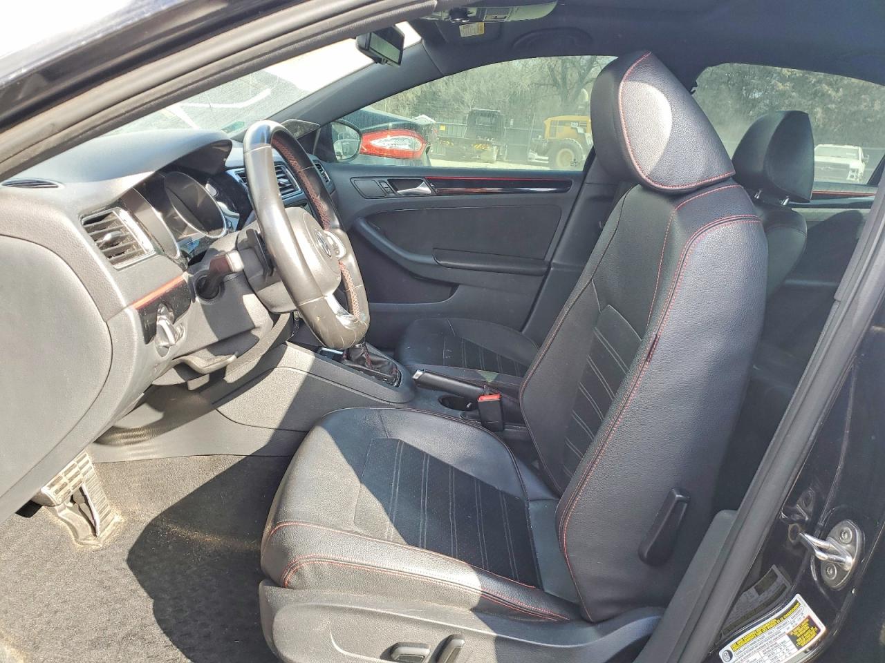 2016 VOLKSWAGEN JETTA GLI photo 7