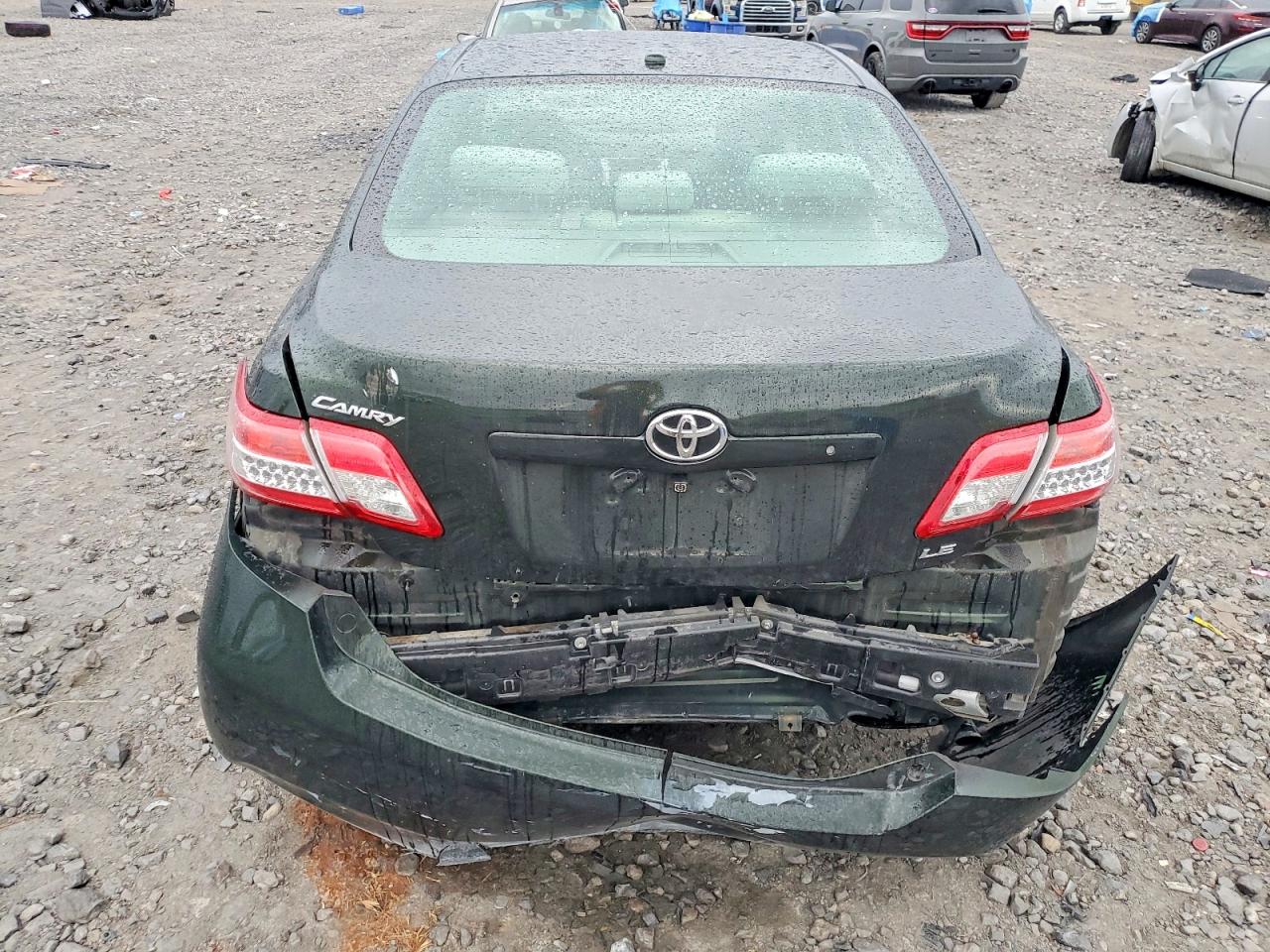 2010 TOYOTA CAMRY BASE photo 6