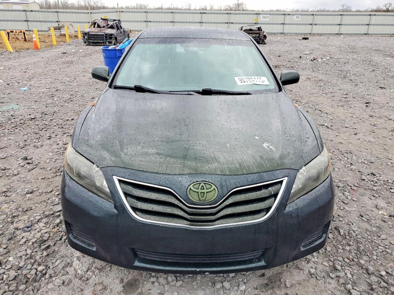 2010 TOYOTA CAMRY BASE photo 5