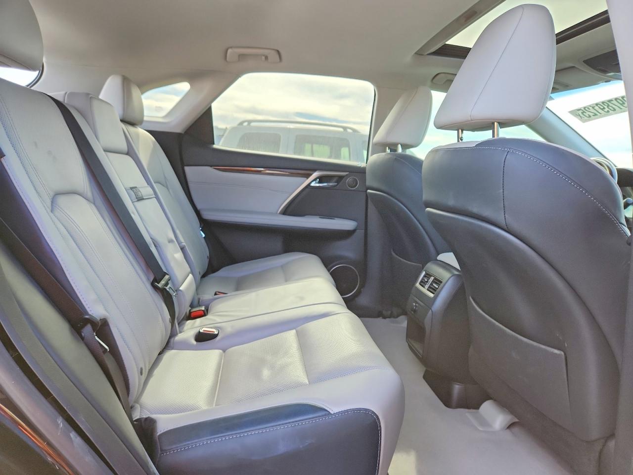 2017 LEXUS RX 350 BASE photo 10
