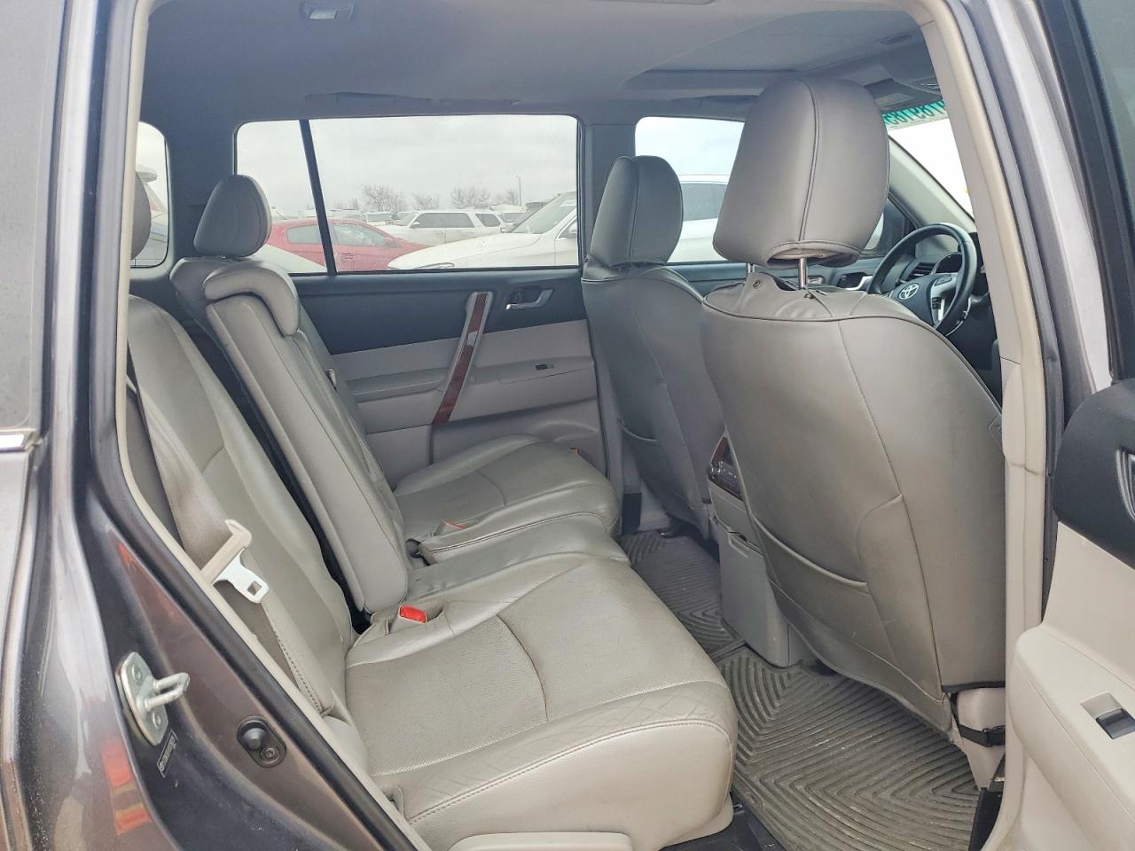2013 TOYOTA HIGHLANDER LIMITED photo 11
