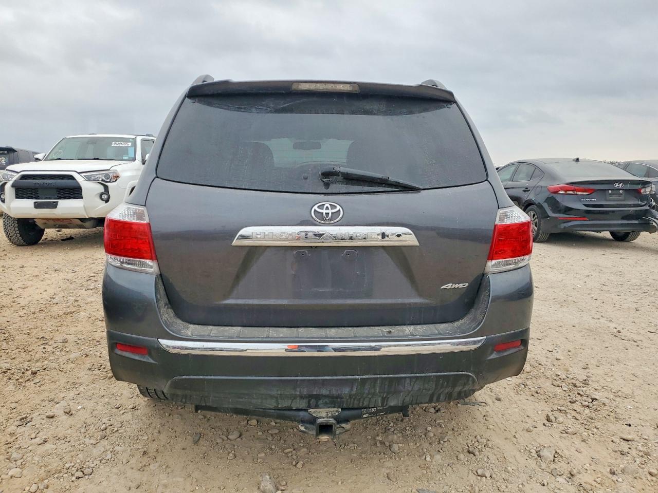 2013 TOYOTA HIGHLANDER LIMITED photo 6