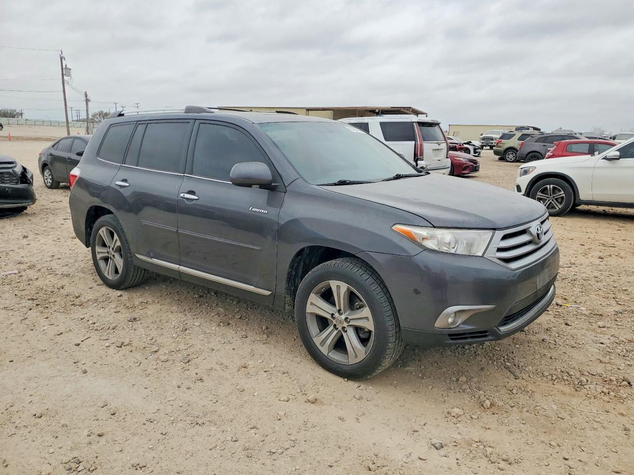 2013 TOYOTA HIGHLANDER LIMITED photo 4
