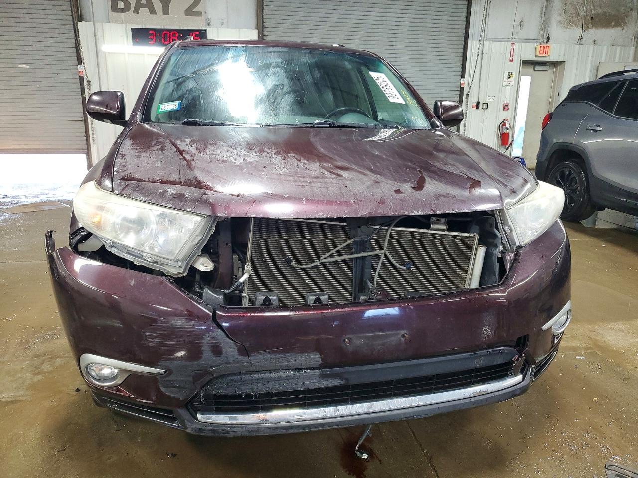 2011 TOYOTA HIGHLANDER LIMITED photo 5