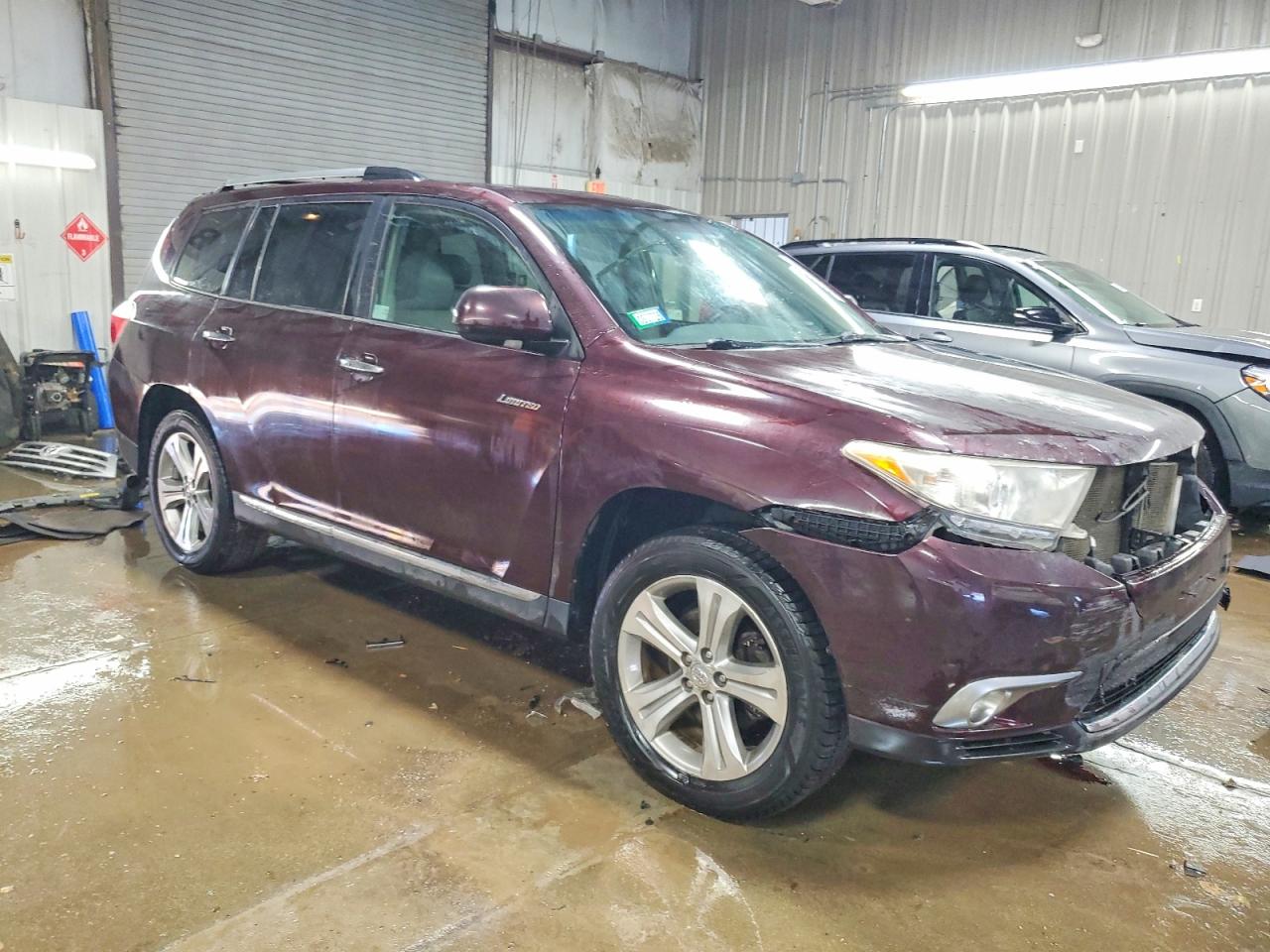 2011 TOYOTA HIGHLANDER LIMITED photo 4