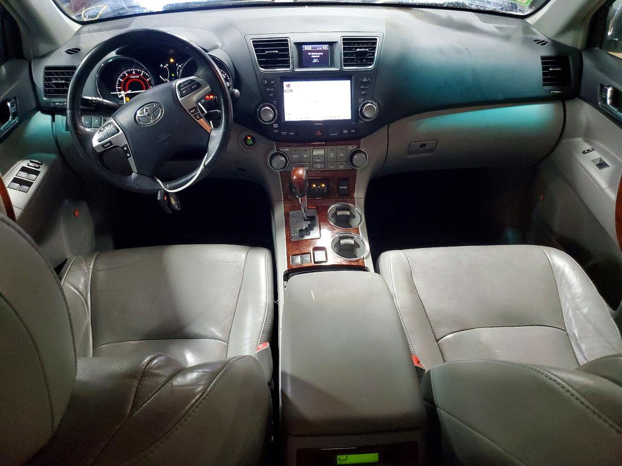 2011 TOYOTA HIGHLANDER LIMITED photo 8