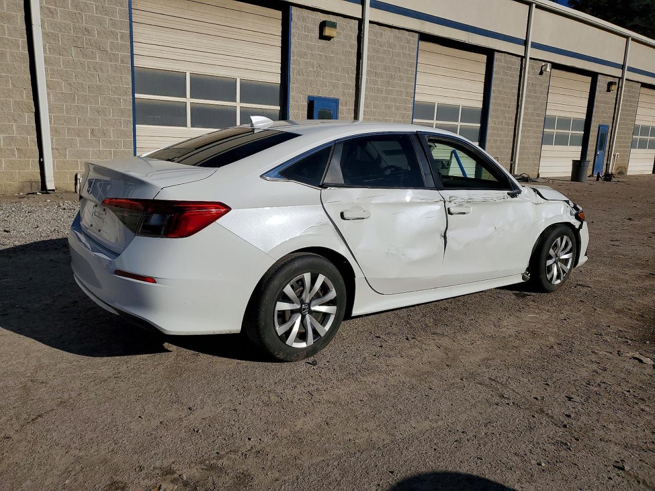 2022 HONDA CIVIC LX photo 3