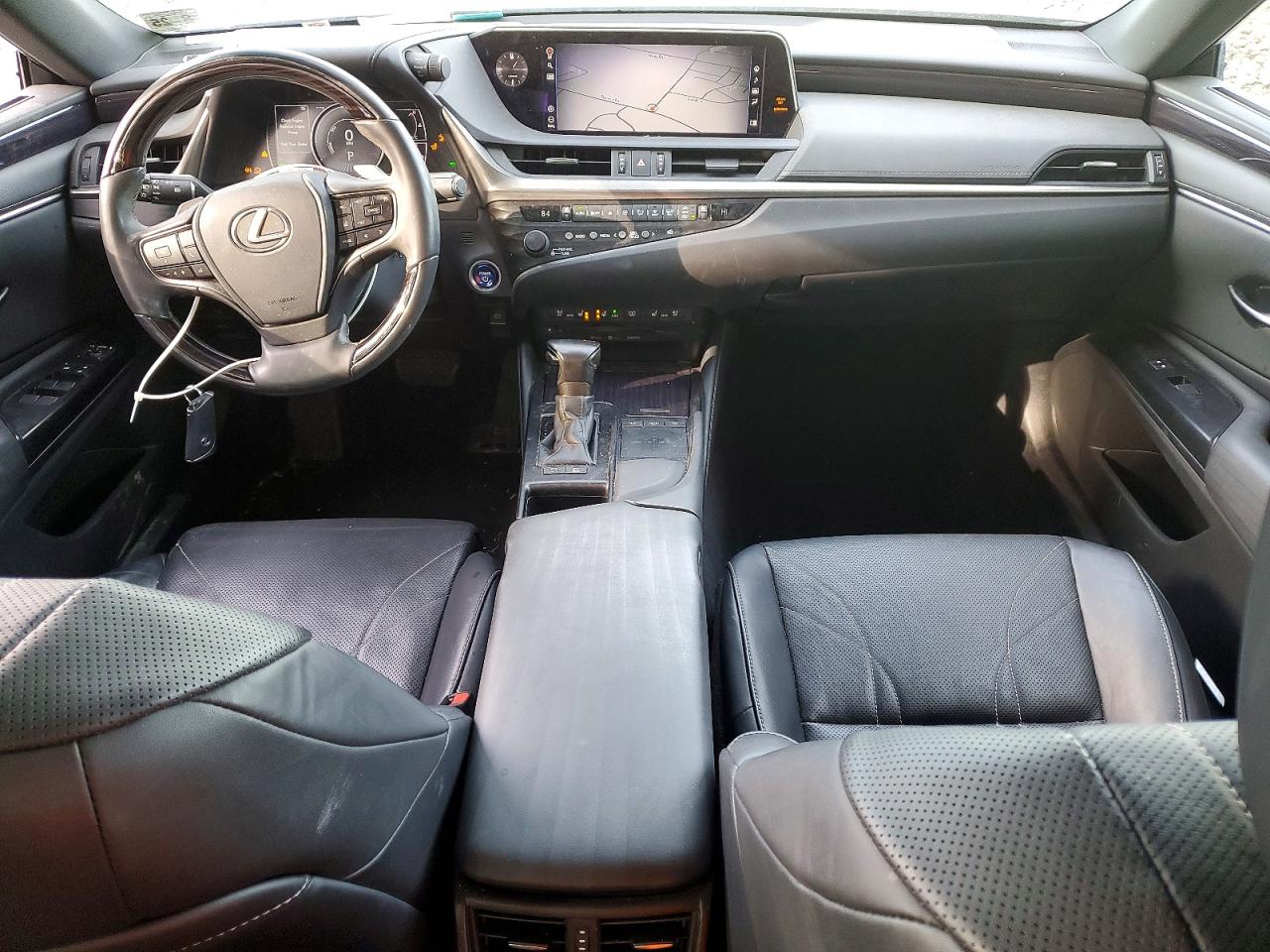 2020 LEXUS ES 300H LUXURY photo 15