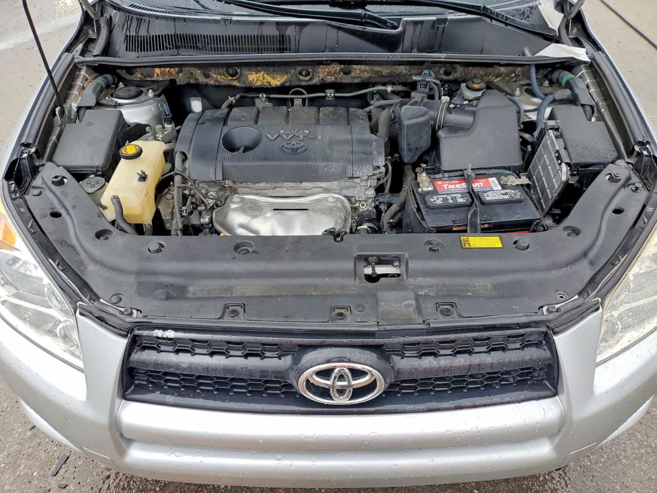 2011 TOYOTA RAV4 photo 12