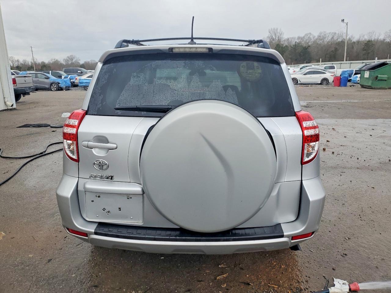 2011 TOYOTA RAV4 photo 6