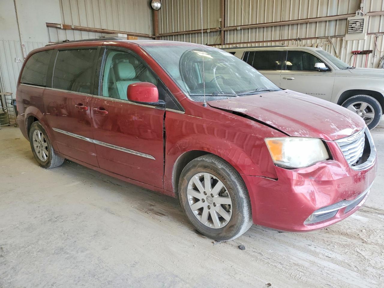 2015 CHRYSLER TOWN & COUNTRY TOURING photo 4