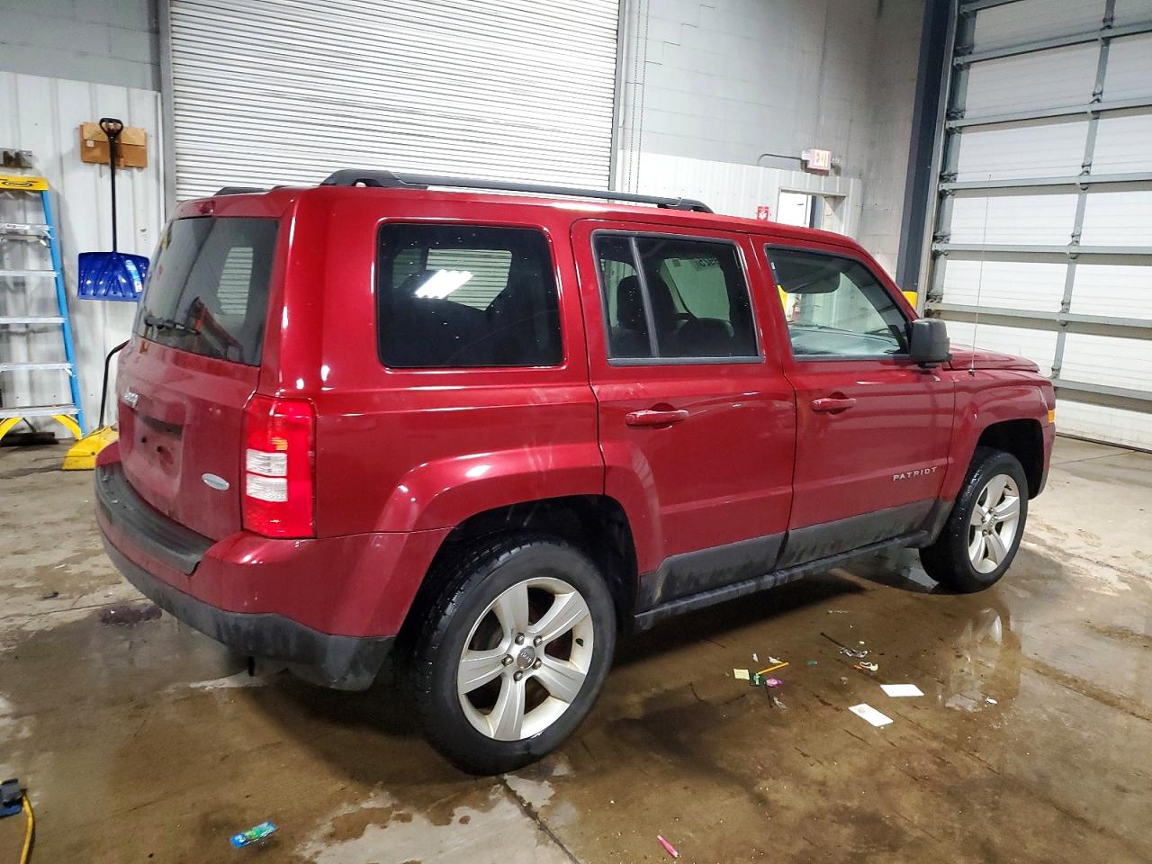 2014 JEEP PATRIOT LATITUDE photo 3