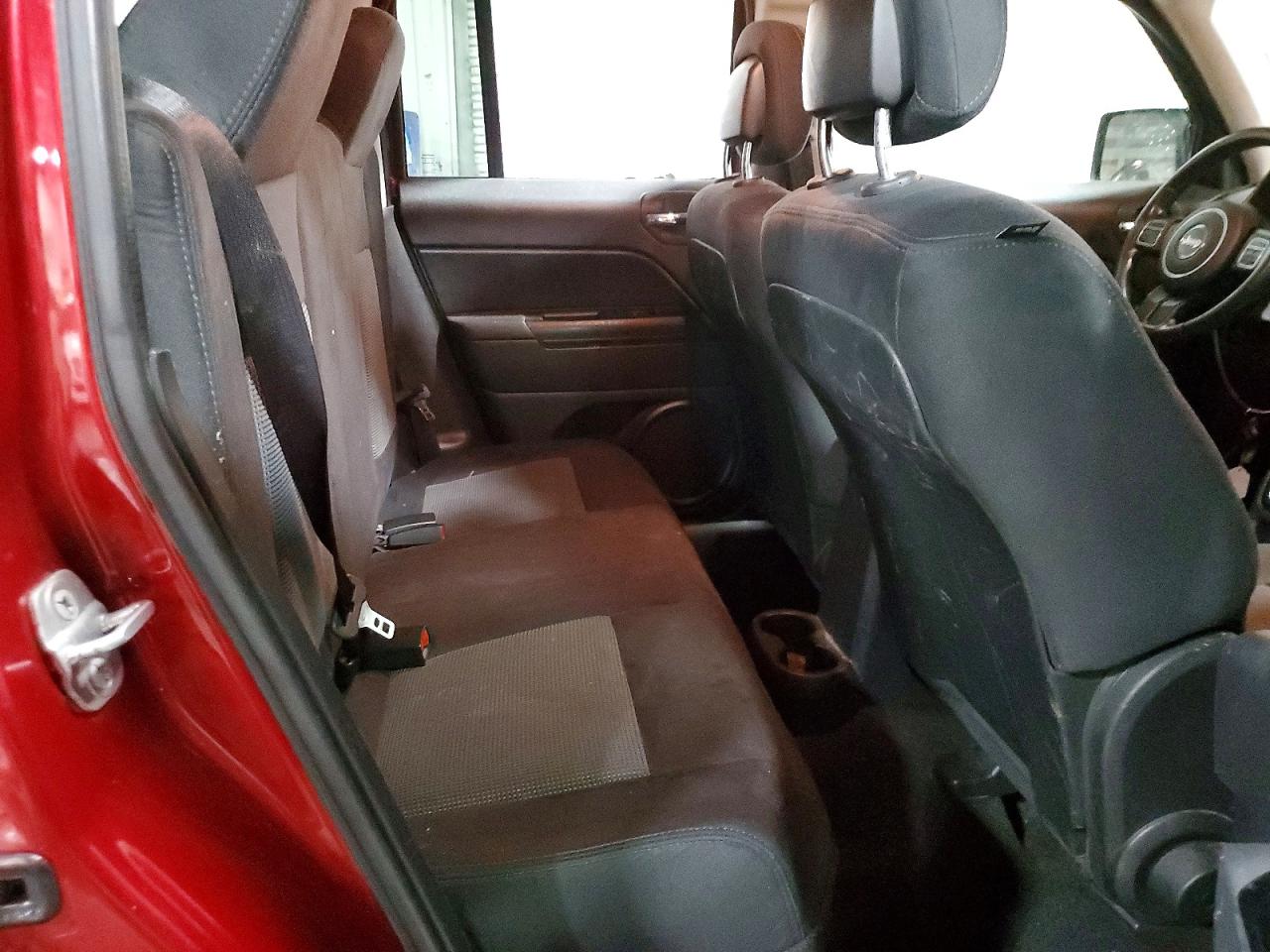 2014 JEEP PATRIOT LATITUDE photo 10