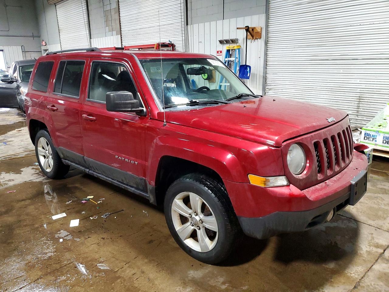 2014 JEEP PATRIOT LATITUDE photo 4