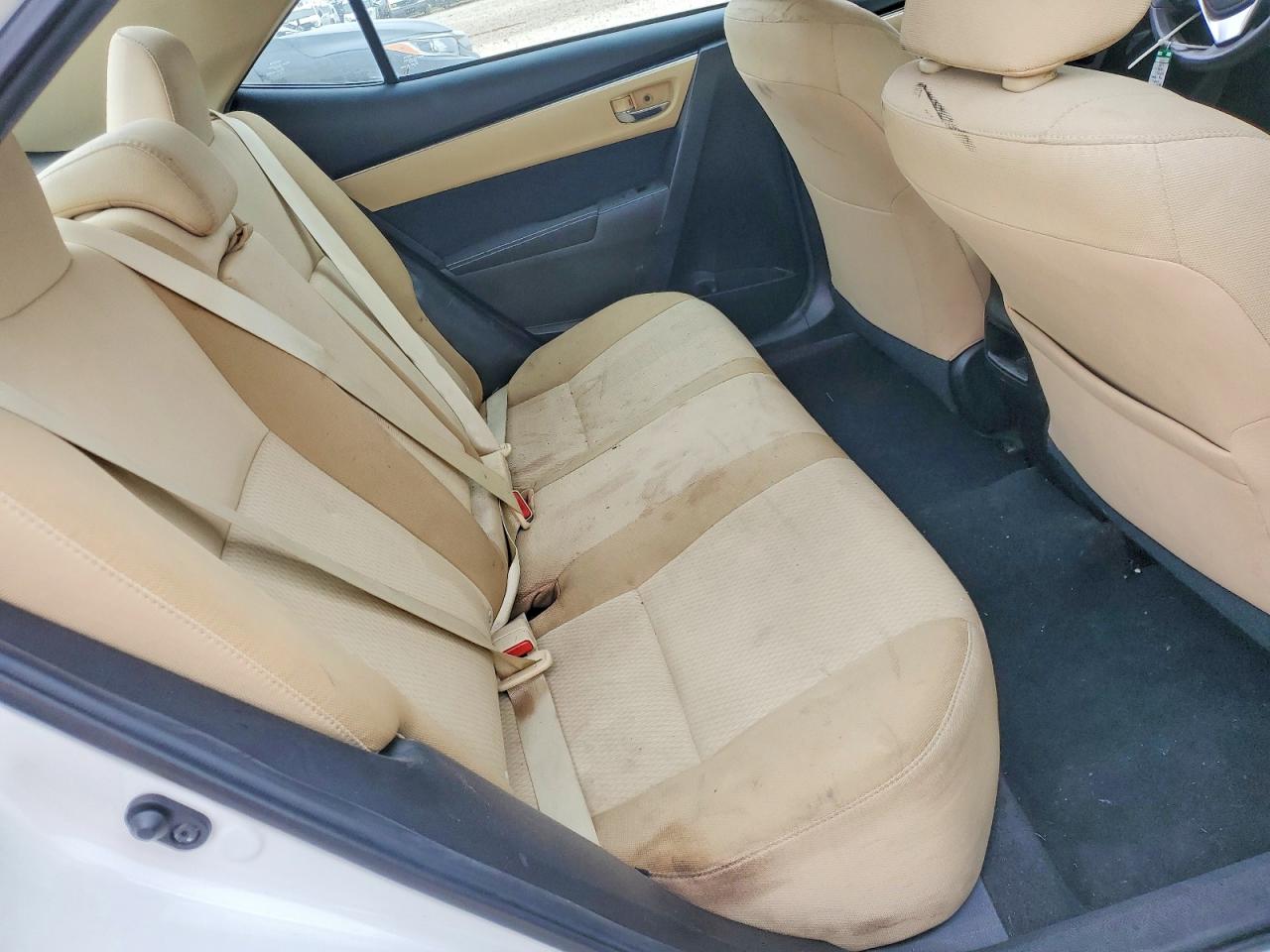 2019 TOYOTA COROLLA LE photo 10