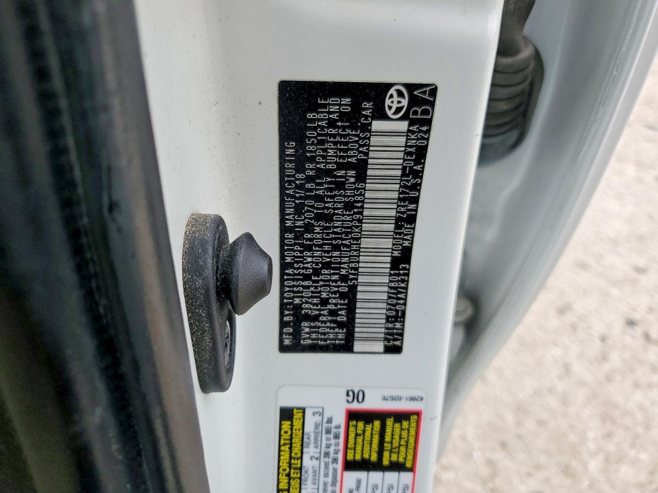 2019 TOYOTA COROLLA LE photo 12