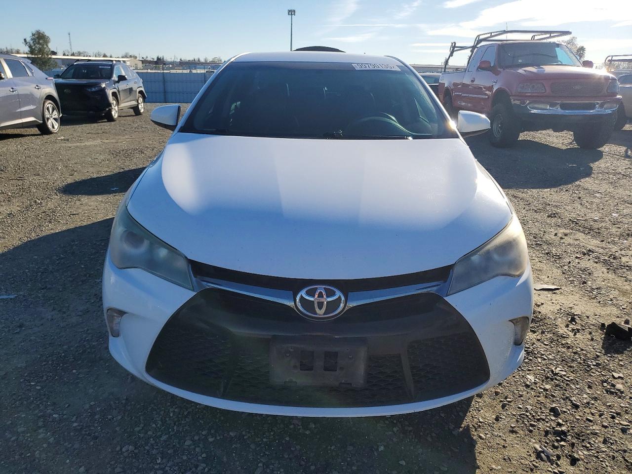 2017 TOYOTA CAMRY LE photo 5