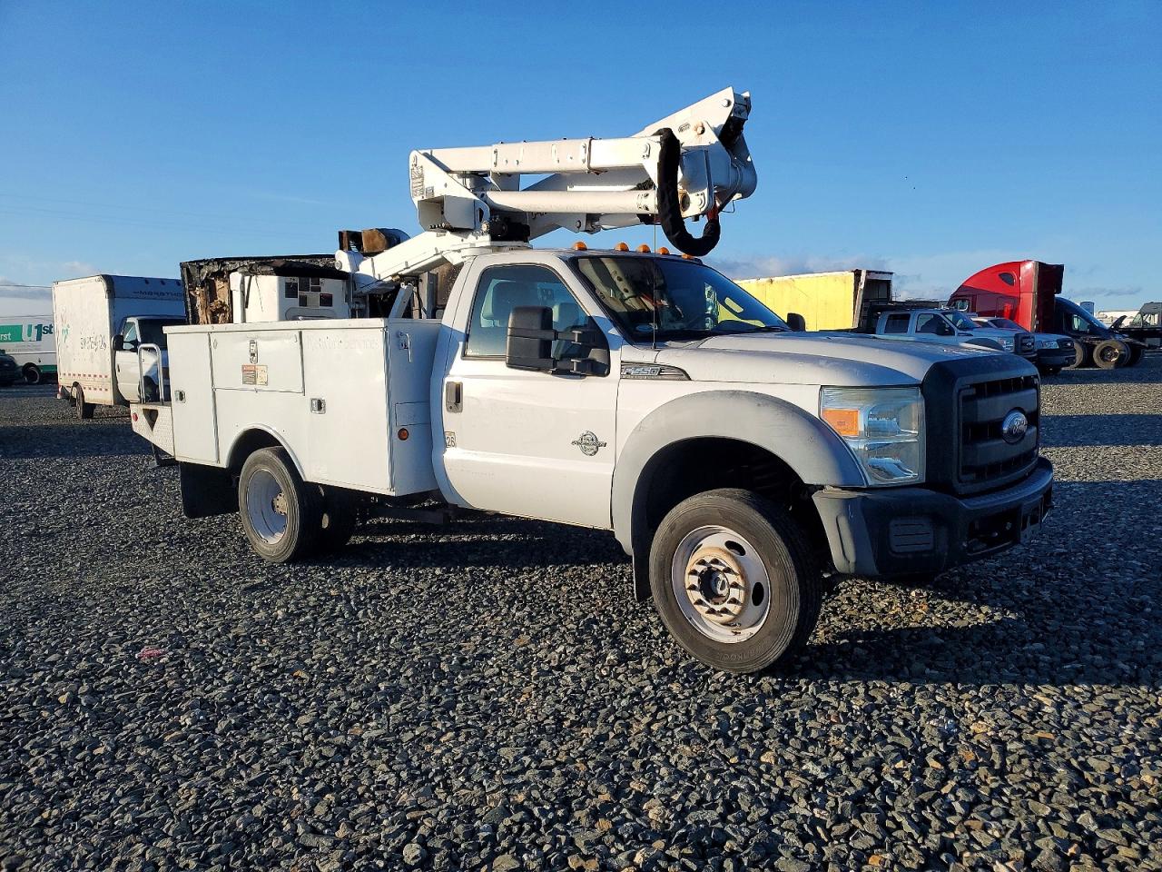 2011 FORD F550 SUPER DUTY photo 4