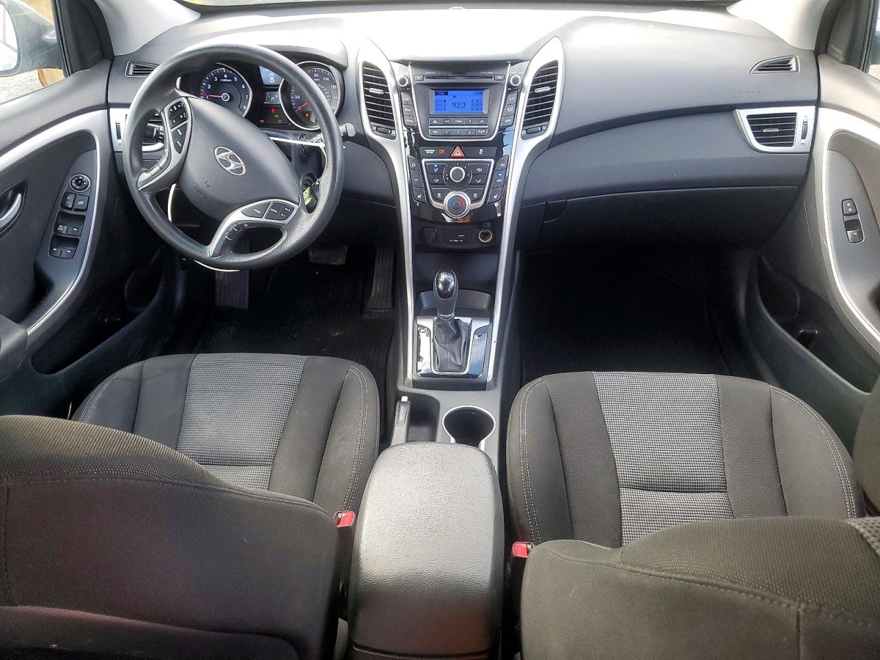 2016 HYUNDAI ELANTRA GT BASE photo 8