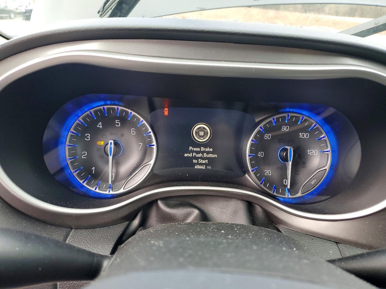 2023 CHRYSLER PACIFICA TOURING L photo 9