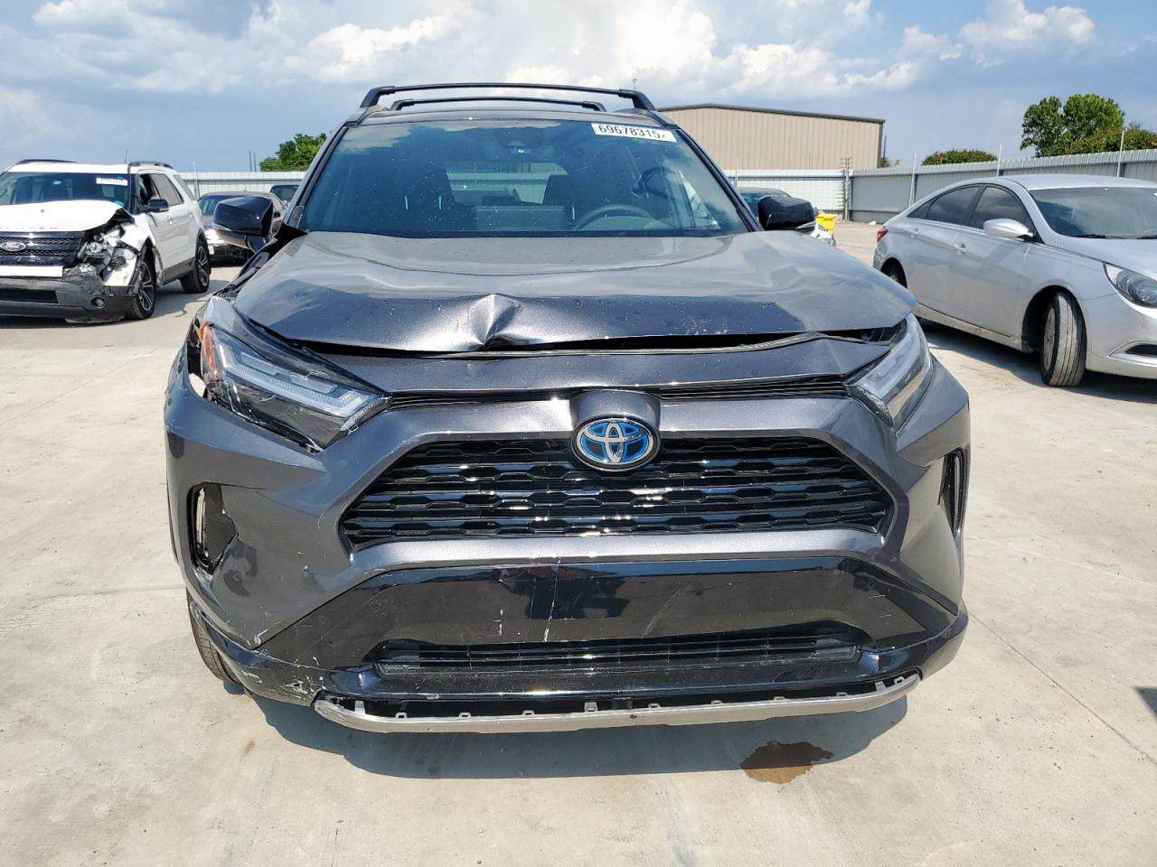 2024 TOYOTA RAV4 XSE photo 5