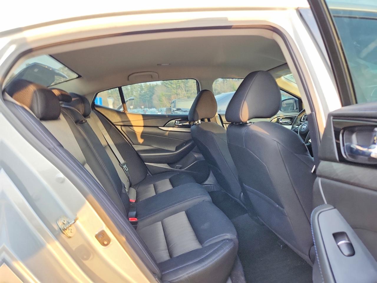 2017 NISSAN MAXIMA 3.5S photo 19