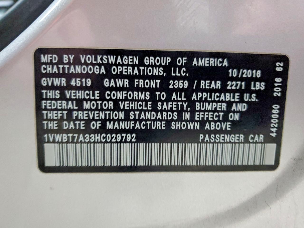 2017 VOLKSWAGEN PASSAT SE photo 13