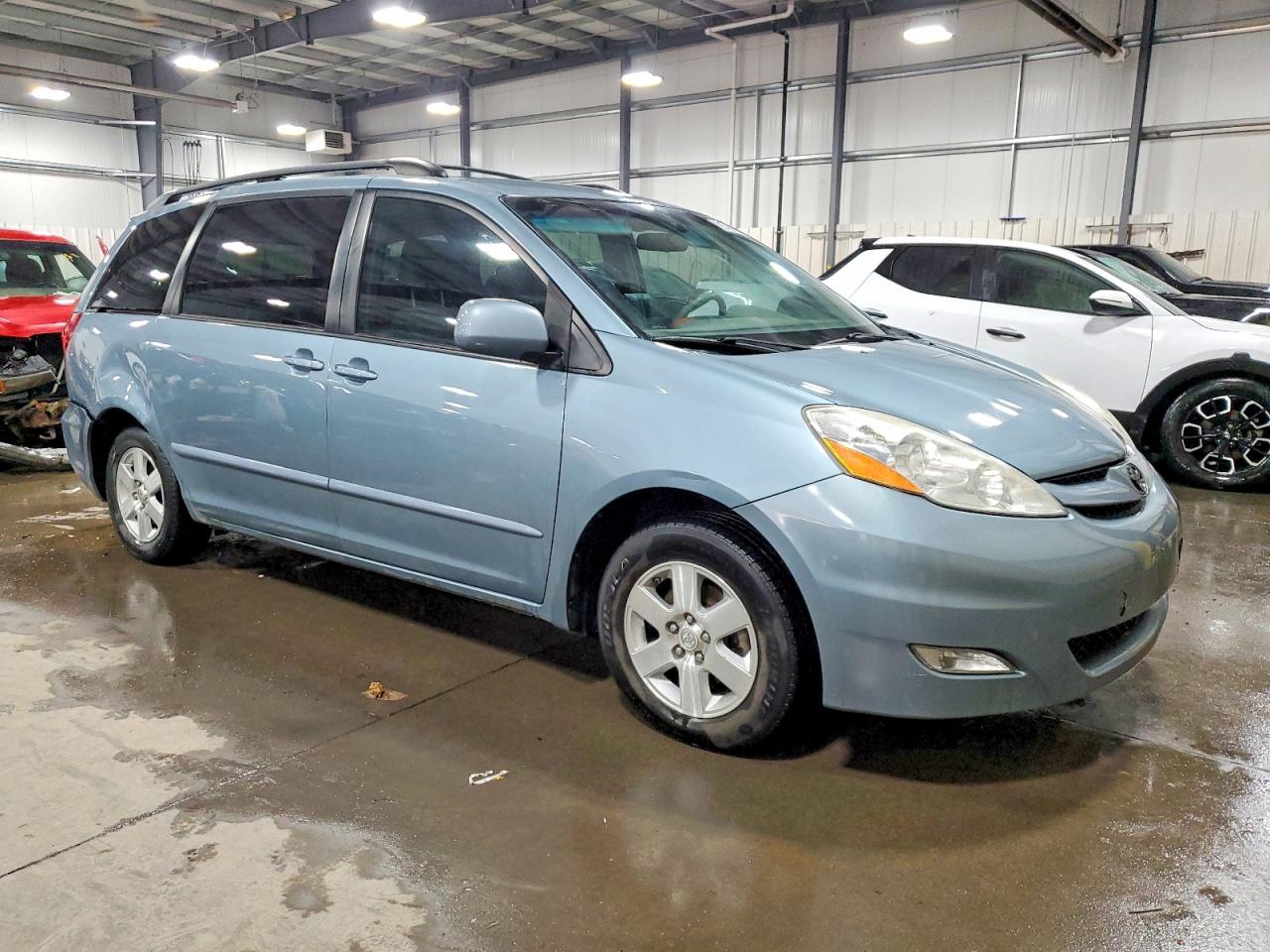 2007 TOYOTA SIENNA XLE 7-PASSENGER photo 4