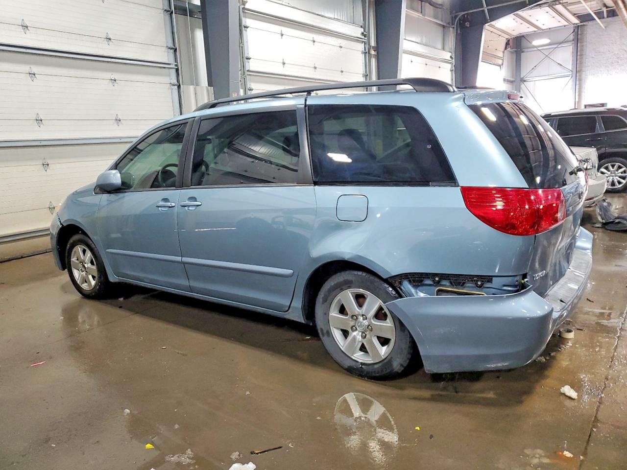 2007 TOYOTA SIENNA XLE 7-PASSENGER photo 2
