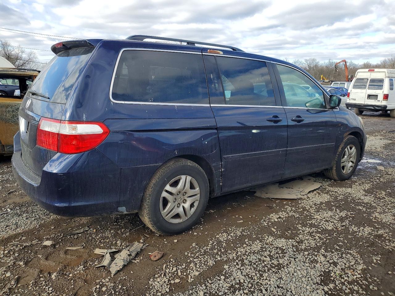 2007 HONDA ODYSSEY photo 3