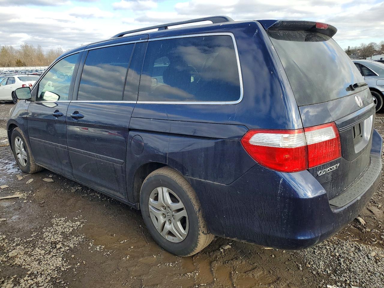 2007 HONDA ODYSSEY photo 2