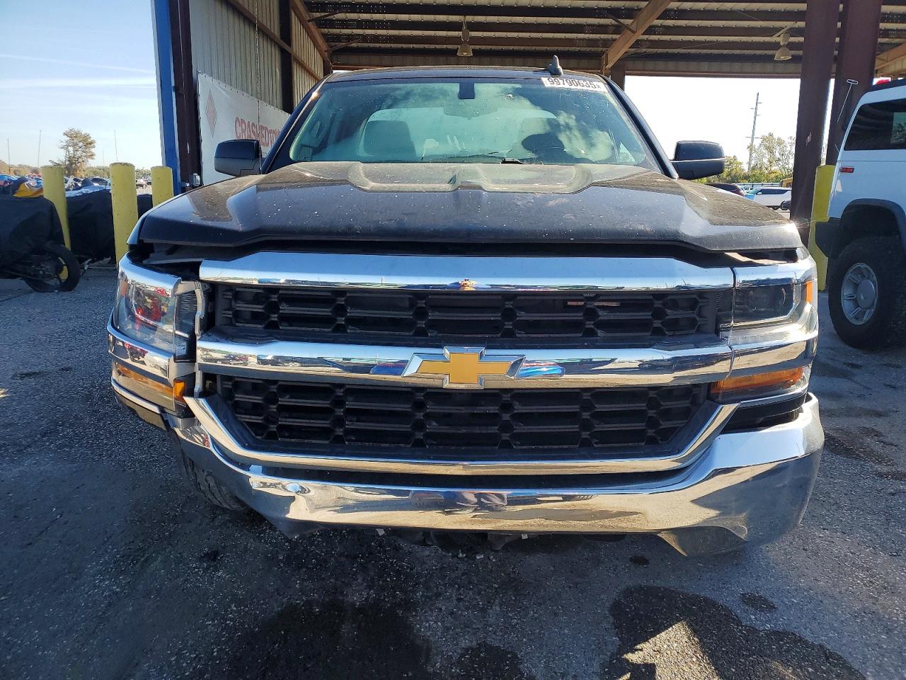 2018 CHEVROLET SILVERADO C1500 LT photo 5