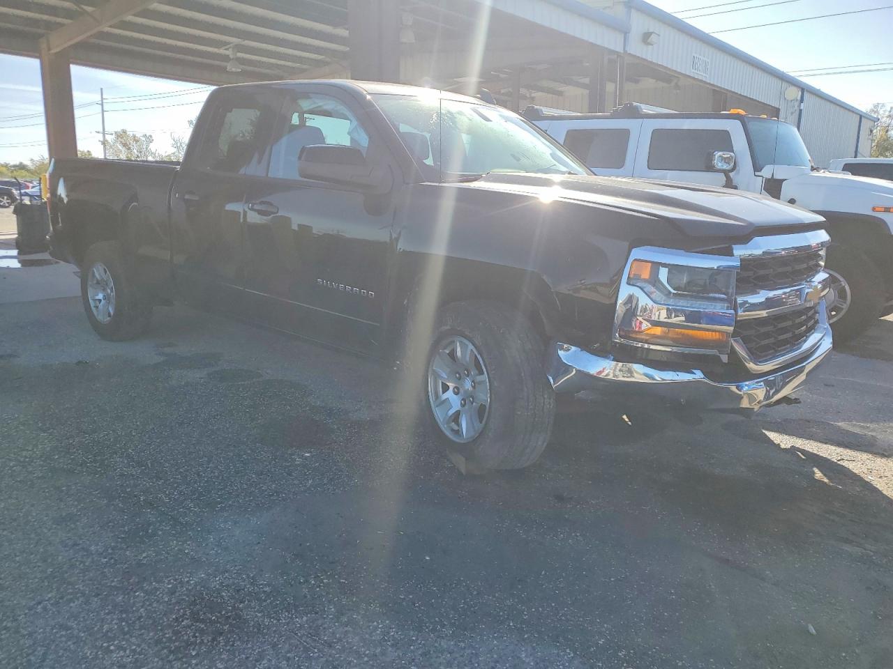 2018 CHEVROLET SILVERADO C1500 LT photo 4