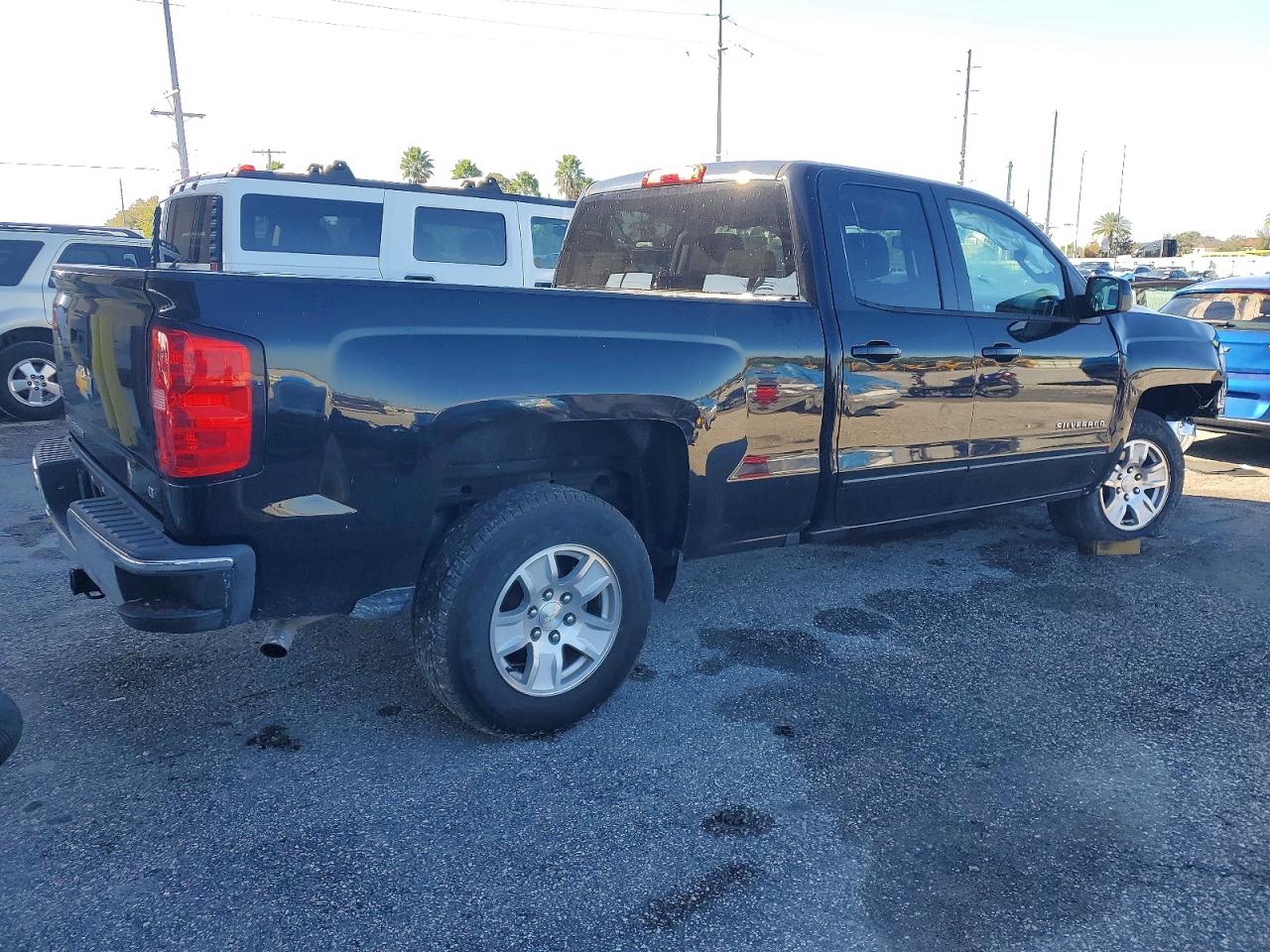 2018 CHEVROLET SILVERADO C1500 LT photo 3