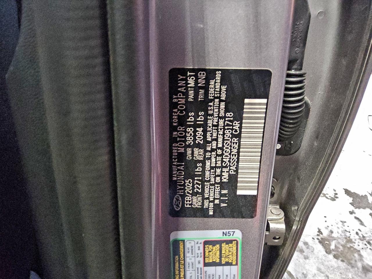 2025 HYUNDAI ELANTRA SEL photo 12