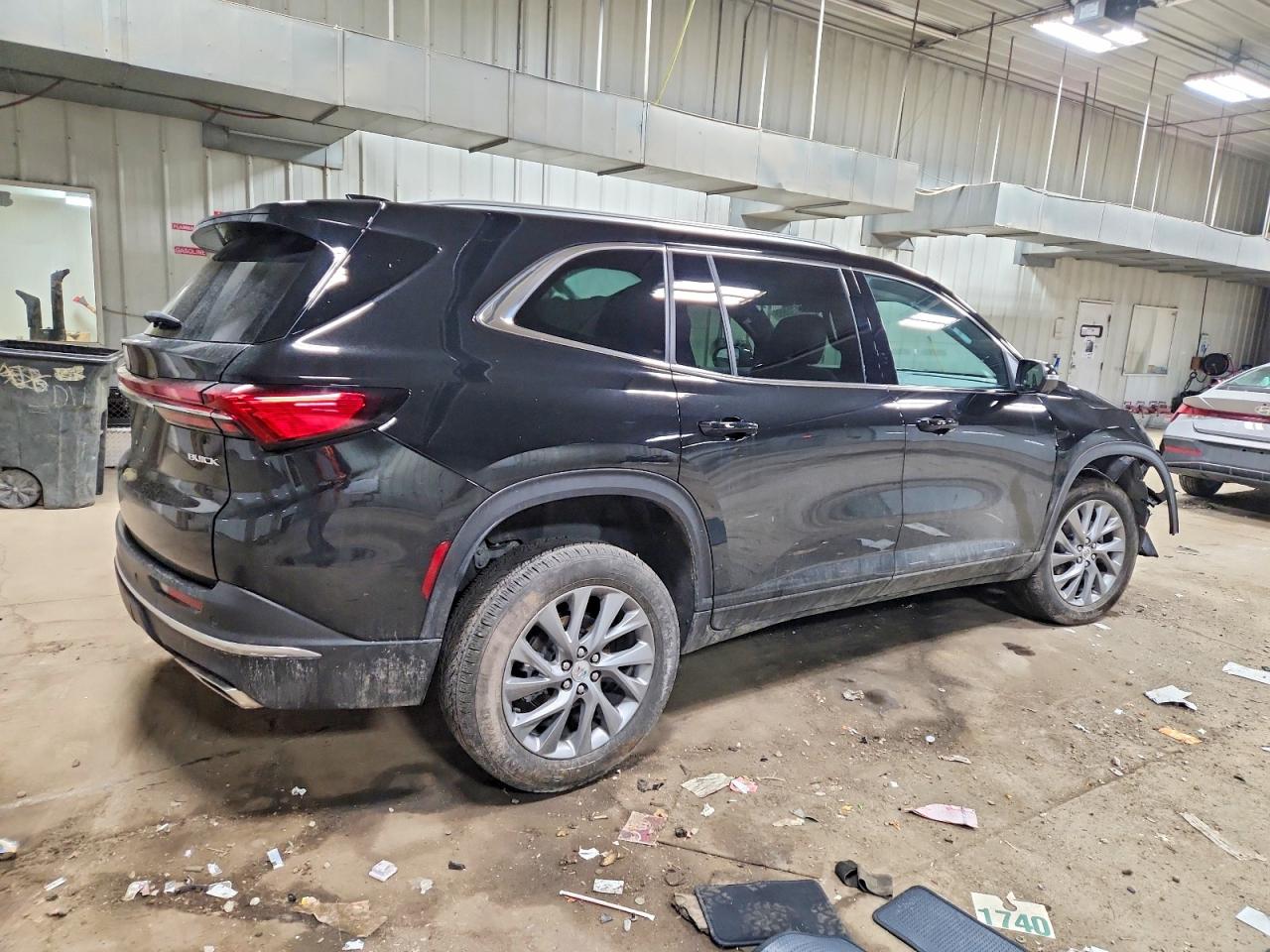 2025 BUICK ENCLAVE PREFERRED photo 3