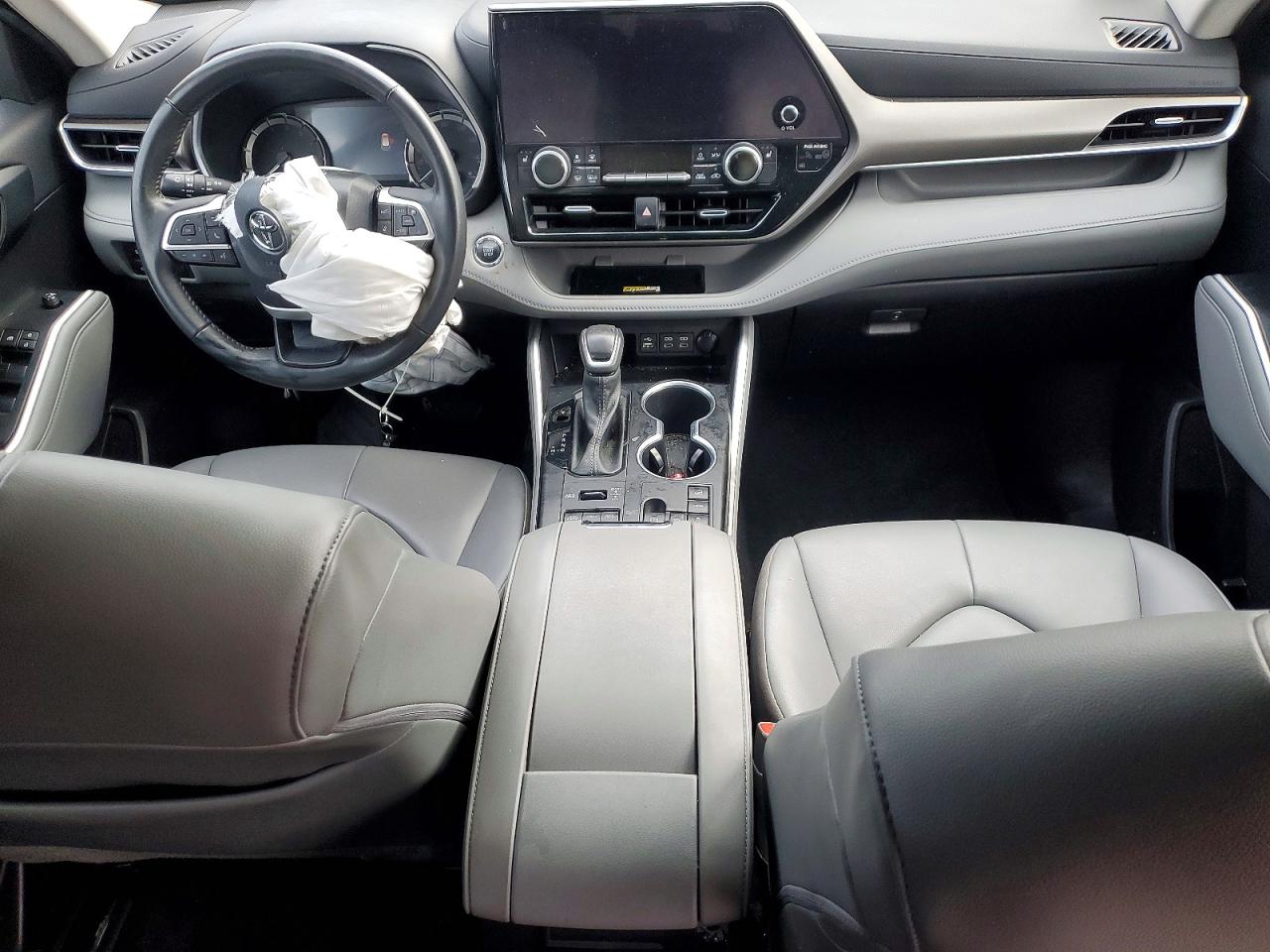 2023 TOYOTA HIGHLANDER L photo 8
