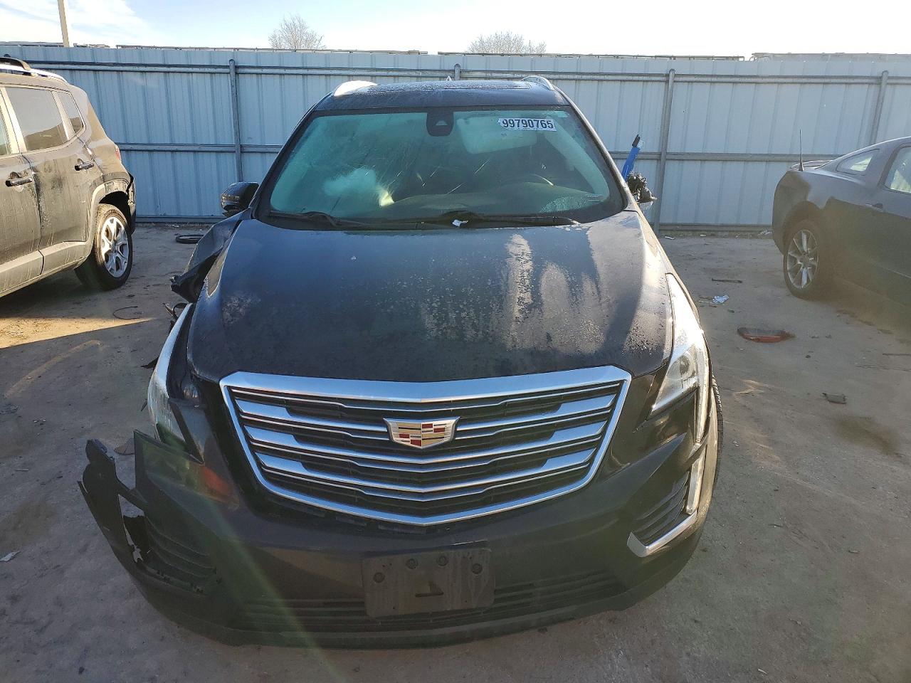 2017 CADILLAC XT5 LUXURY photo 5