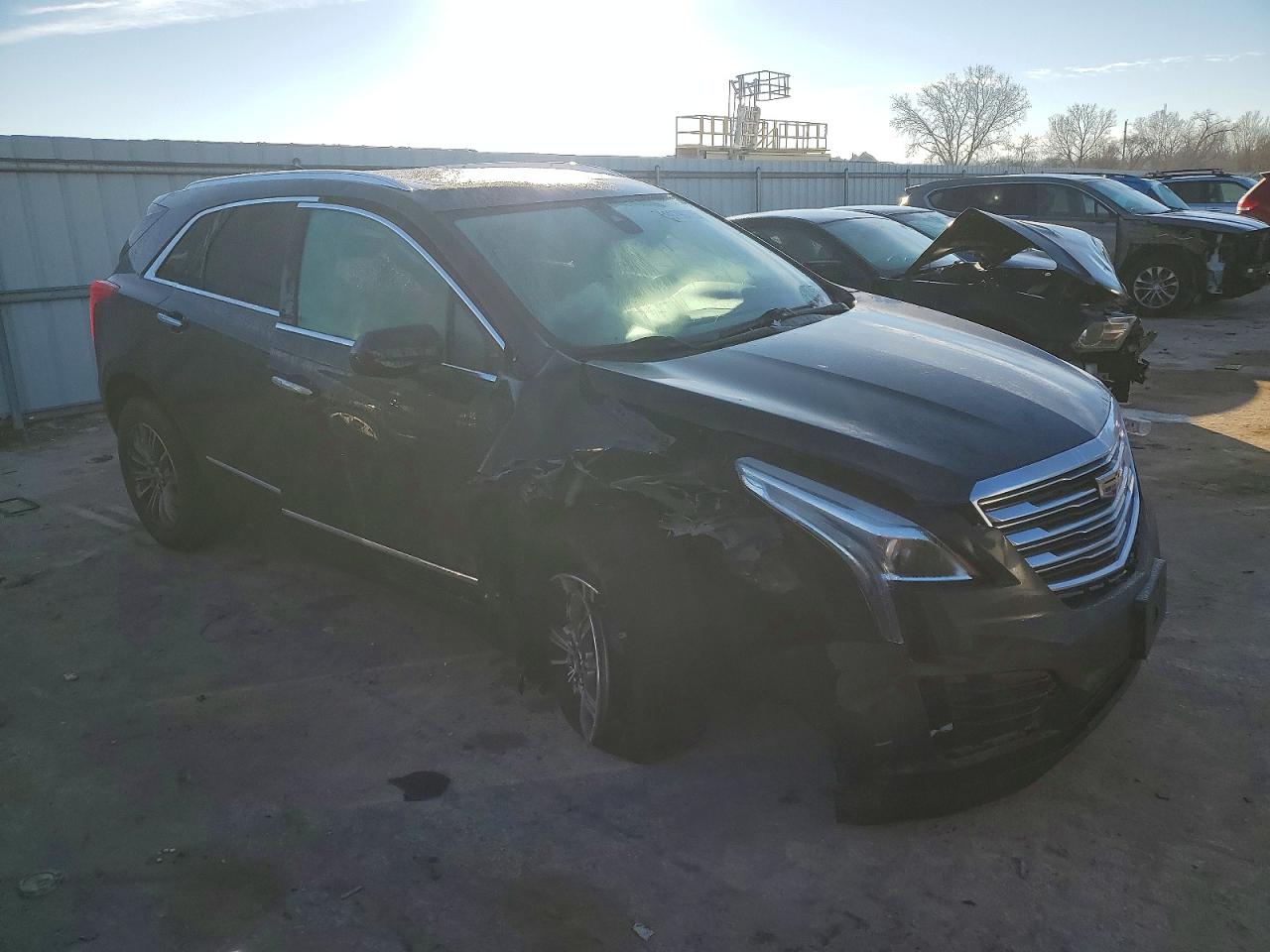 2017 CADILLAC XT5 LUXURY photo 4