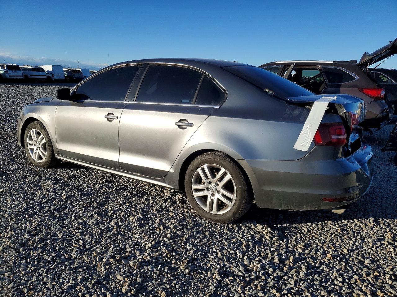 2017 VOLKSWAGEN JETTA S photo 2