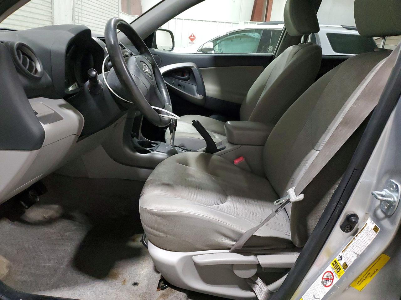2009 TOYOTA RAV4 photo 7